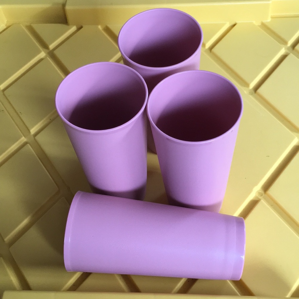Tupperware cups